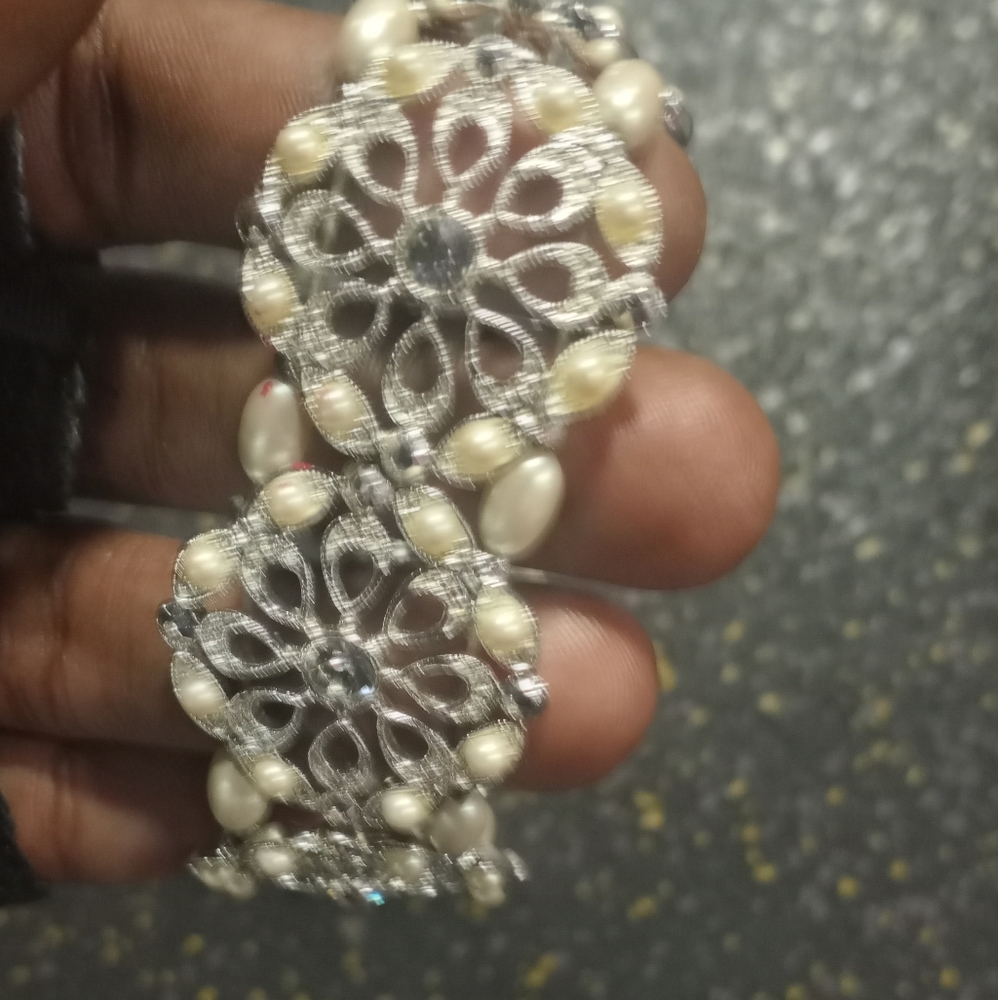 Jewelry - Picture 2 of 7